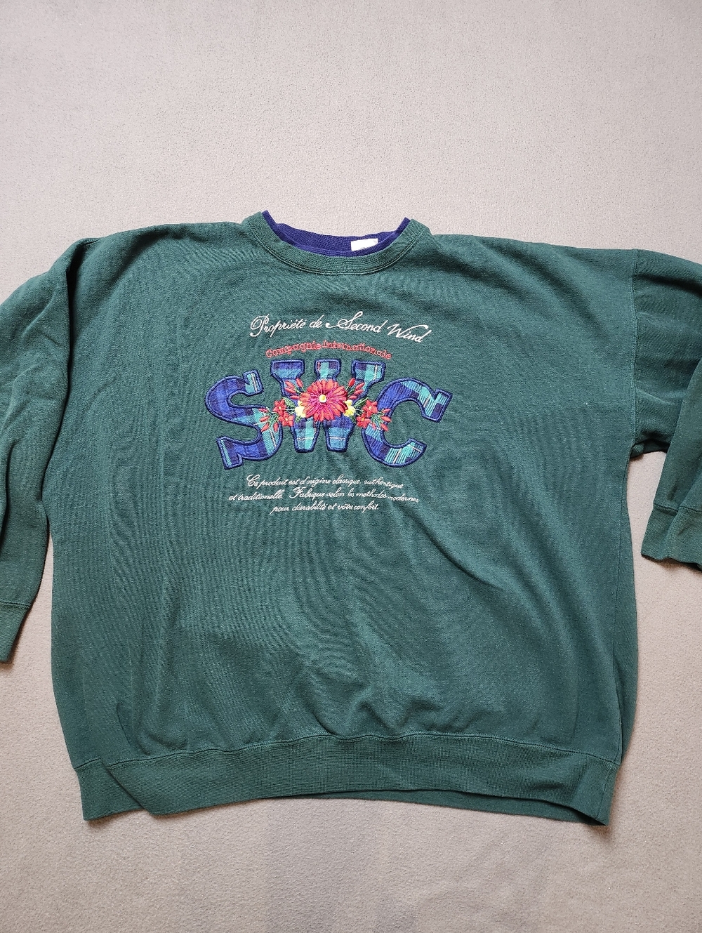 Vintage 80s 90s pullover hoodie sweatshirt by Second Wind